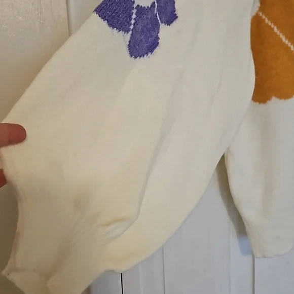 Cardigan Sweater - Picture 7 of 8